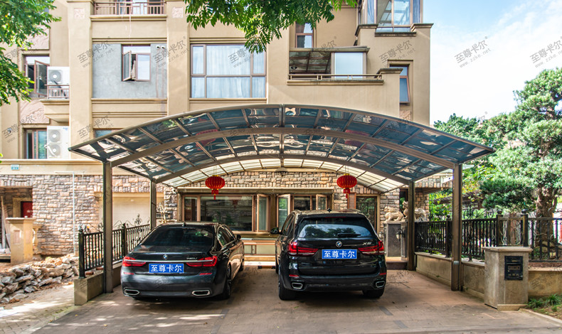 戶(hù)外停車(chē)棚.jpg