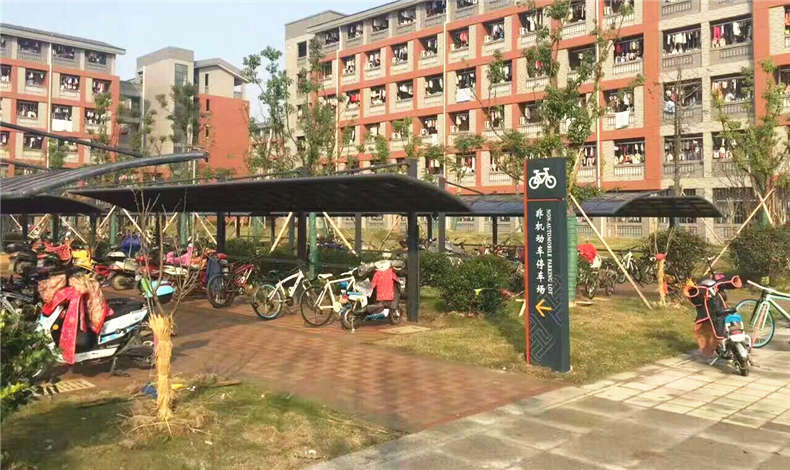 如何選擇適合自己的電動(dòng)車充電棚