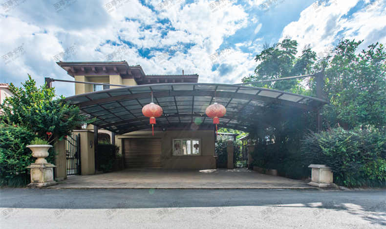 車棚廠家哪家好？至尊卡爾17年專注產(chǎn)品品質！