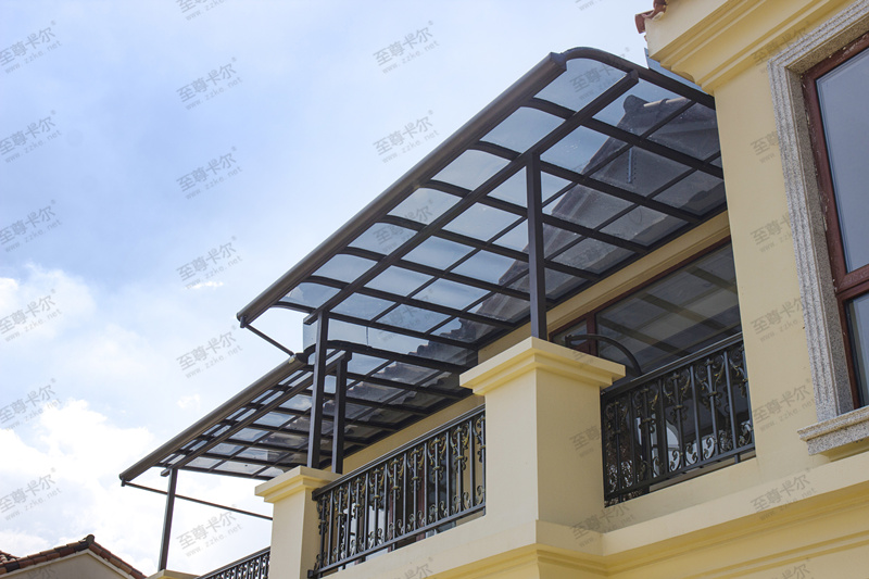 雨棚深度解析，鋁合金雨棚好還是玻璃雨棚好？