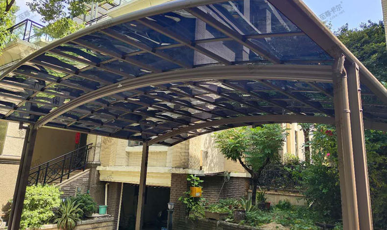 別墅車棚有必要嗎？別墅車棚雨棚到底怎么做