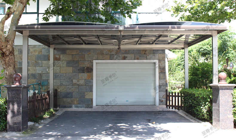 做車棚，除了膜結(jié)構(gòu)還有這種選擇，你知道什么是耐力板車棚嗎？