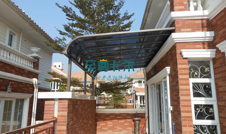 雨棚定制廠家哪家好？附近做雨棚的聯(lián)系方式？