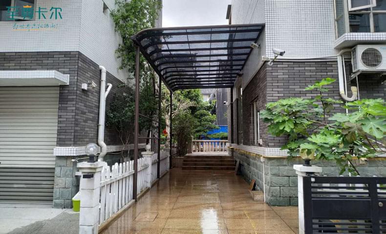 鋁合金雨棚圖片和價格？