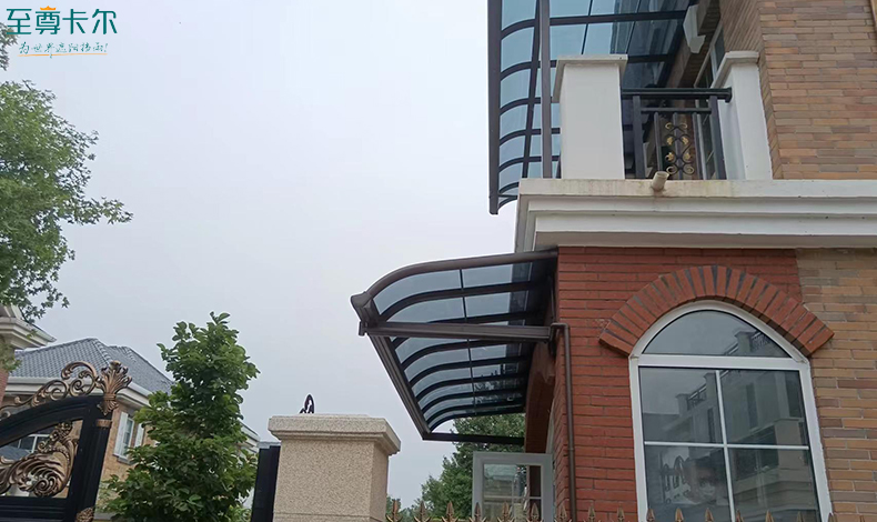 鋁合金雨棚多少錢一平？家用防雨棚圖片？